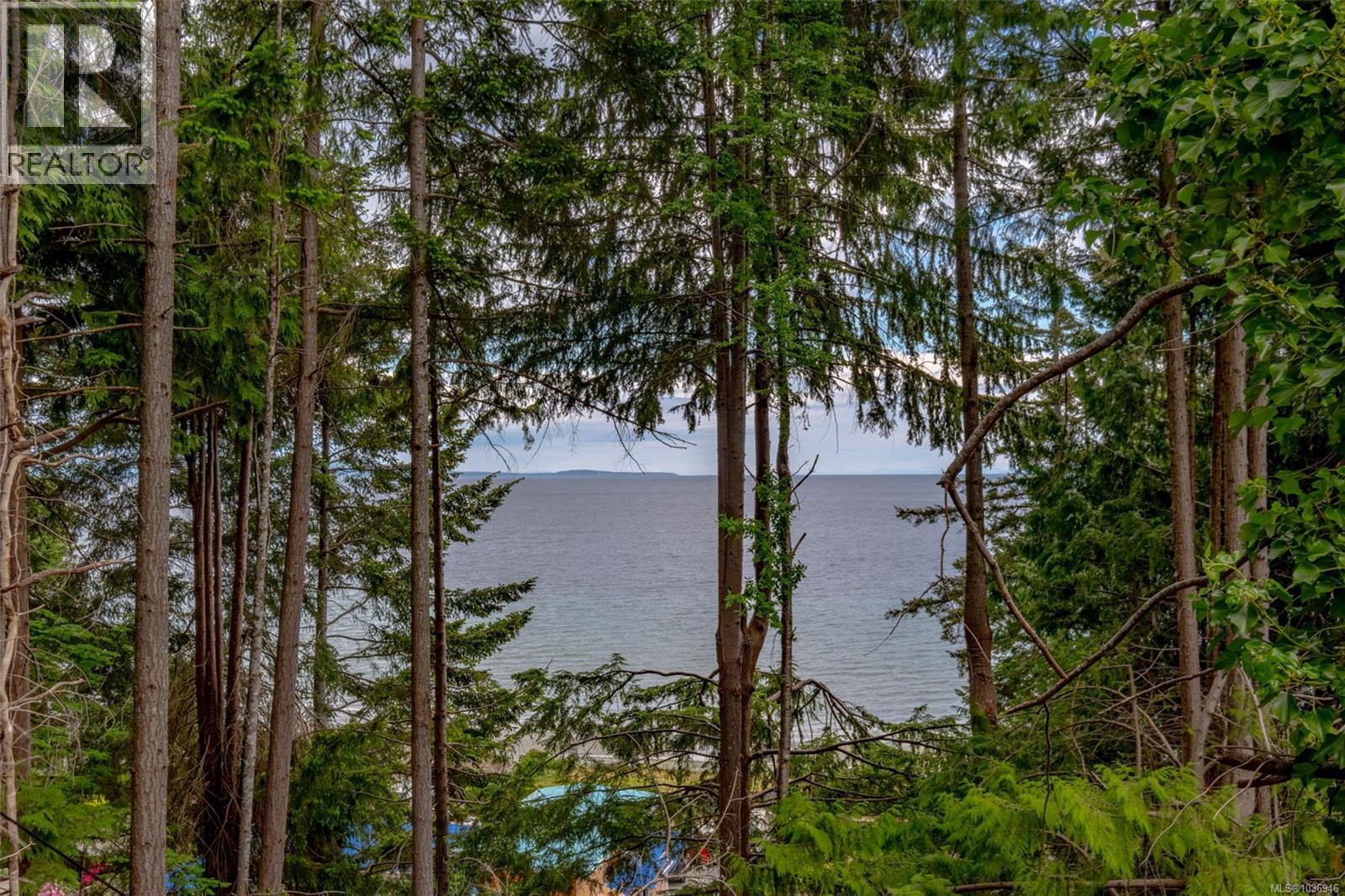 391 Burnham Rd, Qualicum Beach