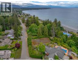 391 Burnham Rd, Qualicum Beach, BC V9K1G5 Photo 12