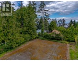 391 Burnham Rd, Qualicum Beach, BC V9K1G5 Photo 11