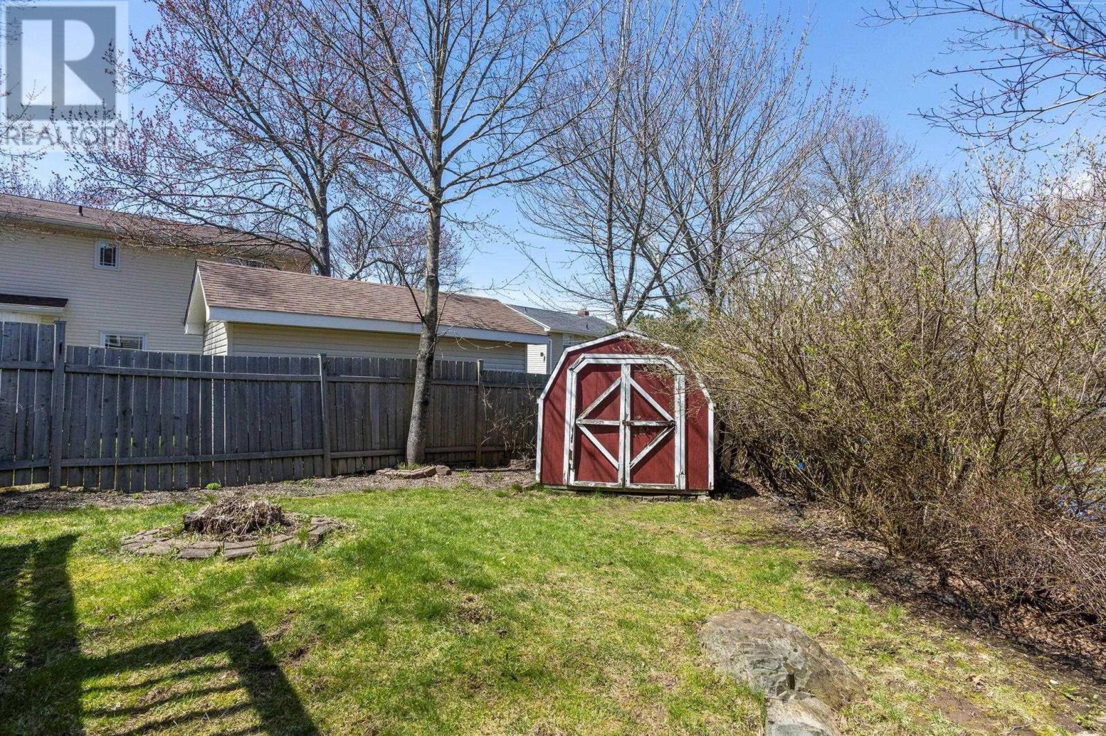 Property 27 of 50 of 119 Douglas Crescent