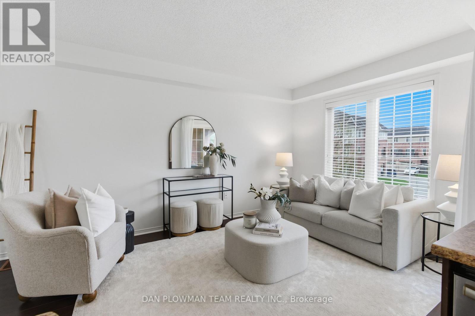 23 BLUNDEN ROAD - 1