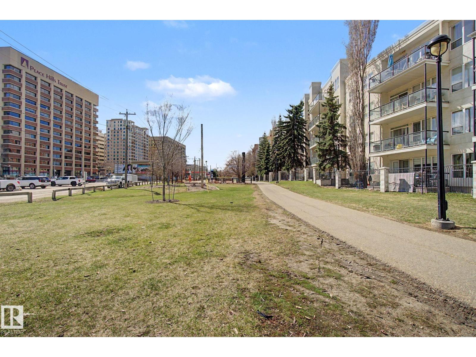 #411 10033 110 ST NW - 40