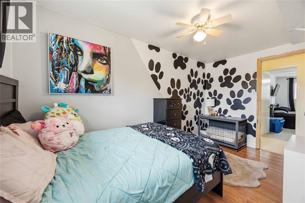 854 Lanark CRESCENT, Sarnia, Ontario, N7S4E4 — Photo 4