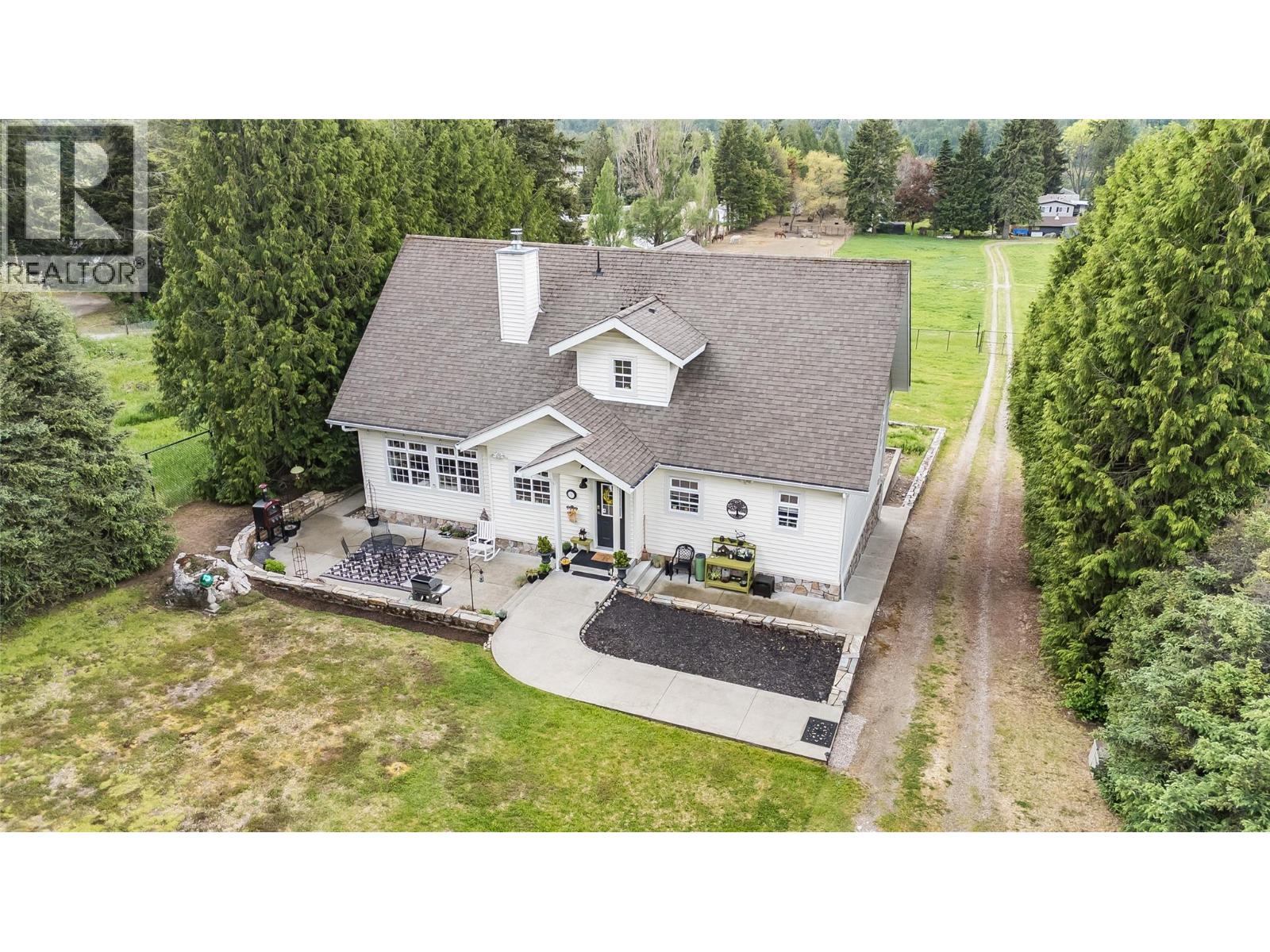 3275 Broadwater Road - 3