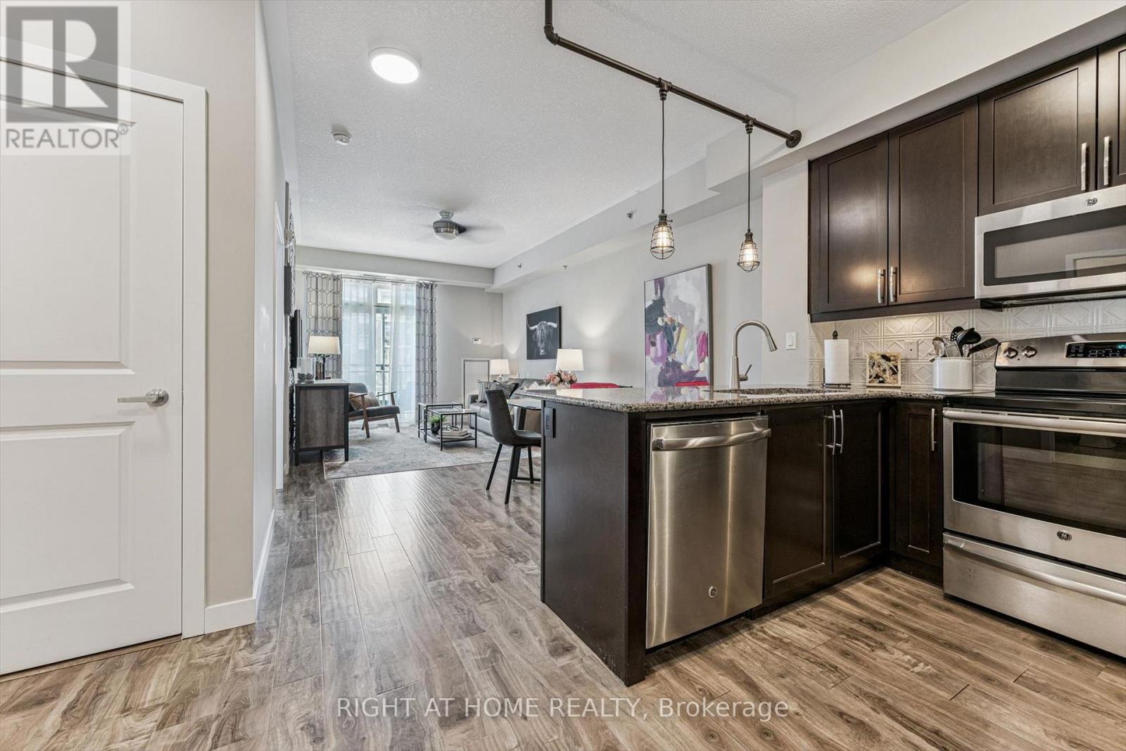 #312 5317 UPPER MIDDLE ROAD - 6