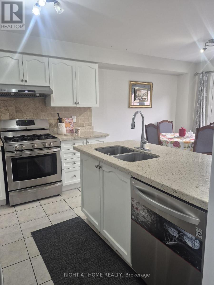 30 TREVINO CRESCENT - 25