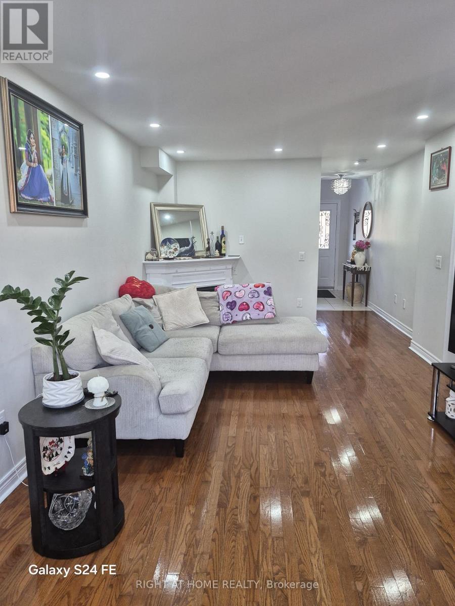 30 TREVINO CRESCENT - 5
