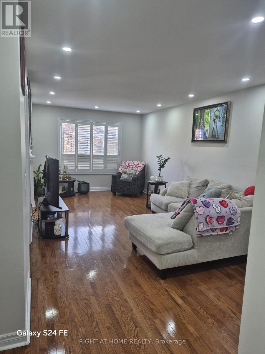 30 TREVINO CRESCENT - 9