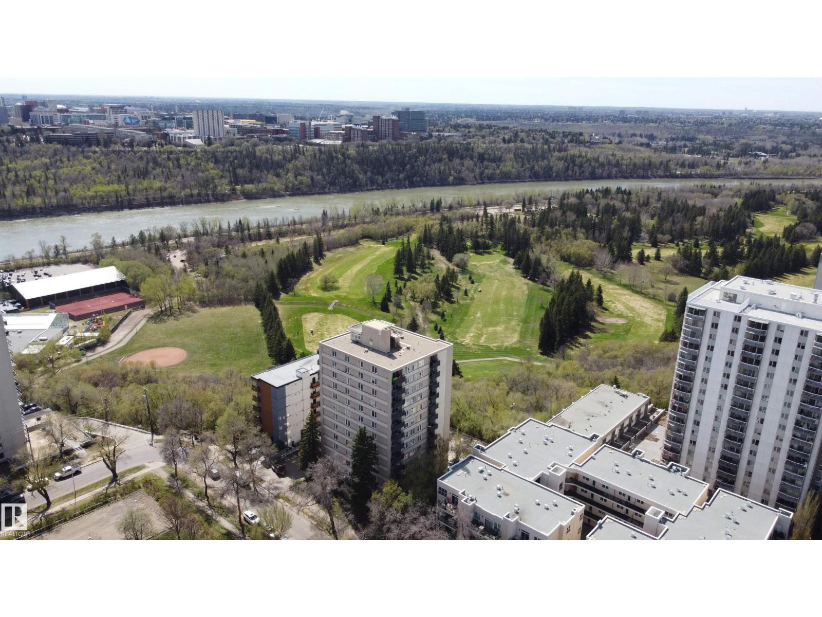 #1006 9816 112 ST NW - 27