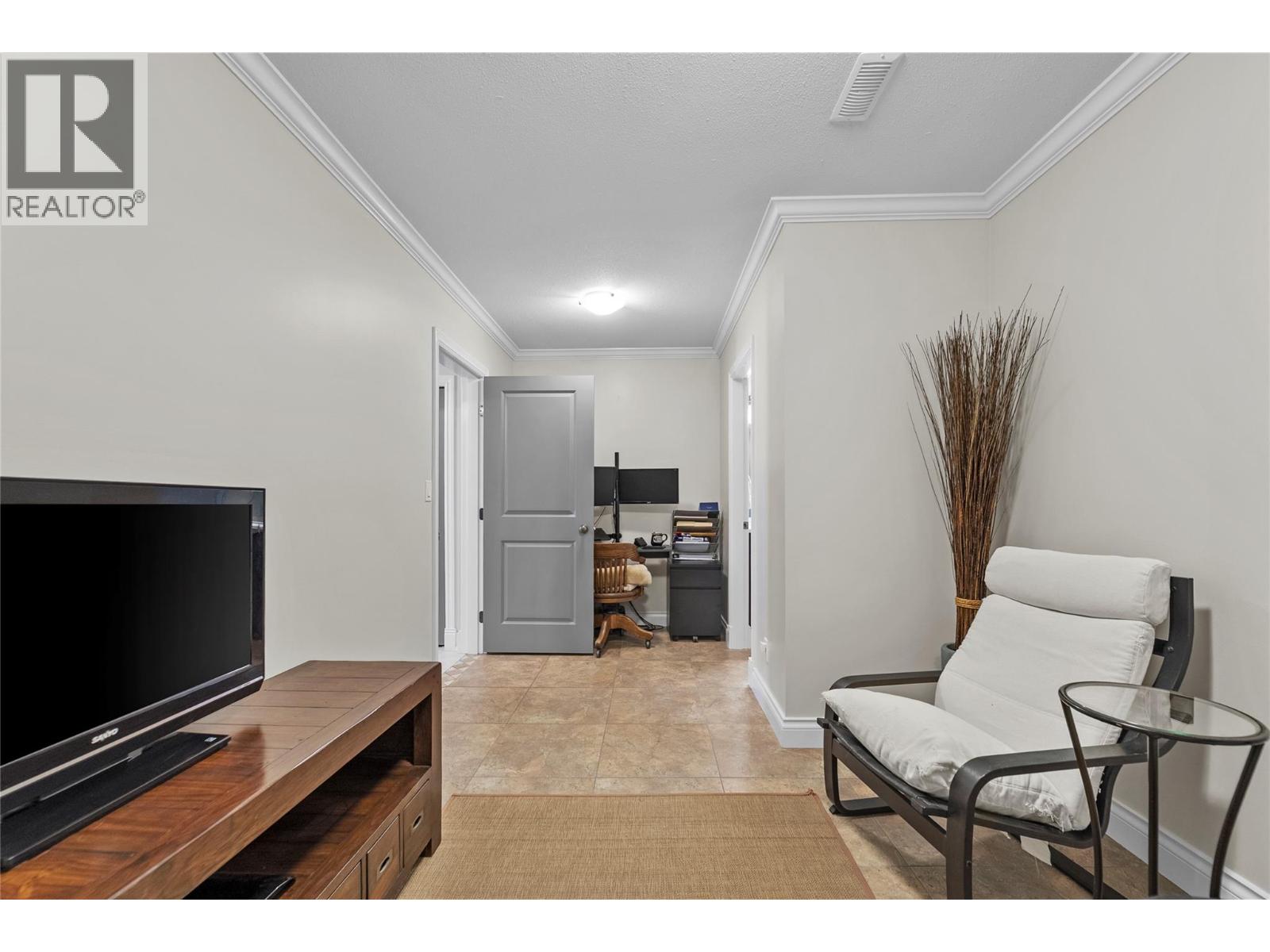 #38 1055 Aberdeen Drive Drive - 30