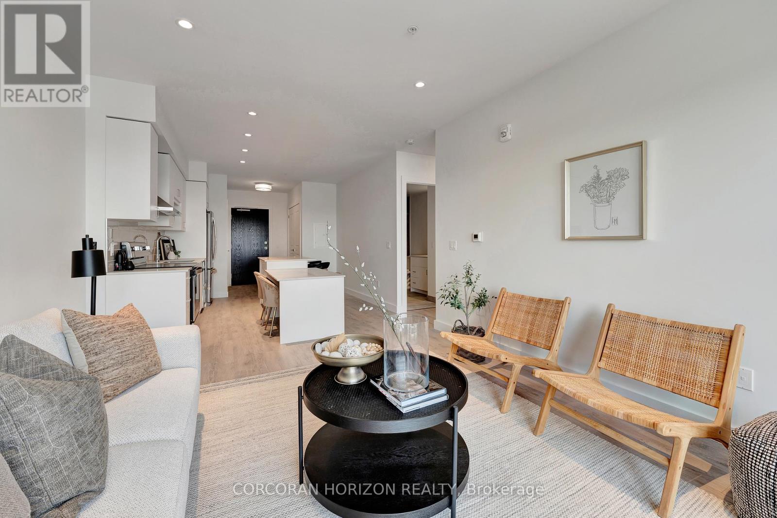 #1511 15 GLEBE STREET - 24