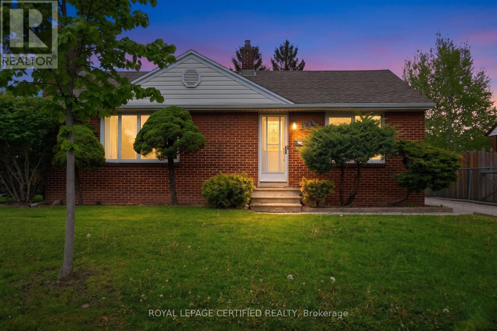 2485 DOMINION BOULEVARD - 1