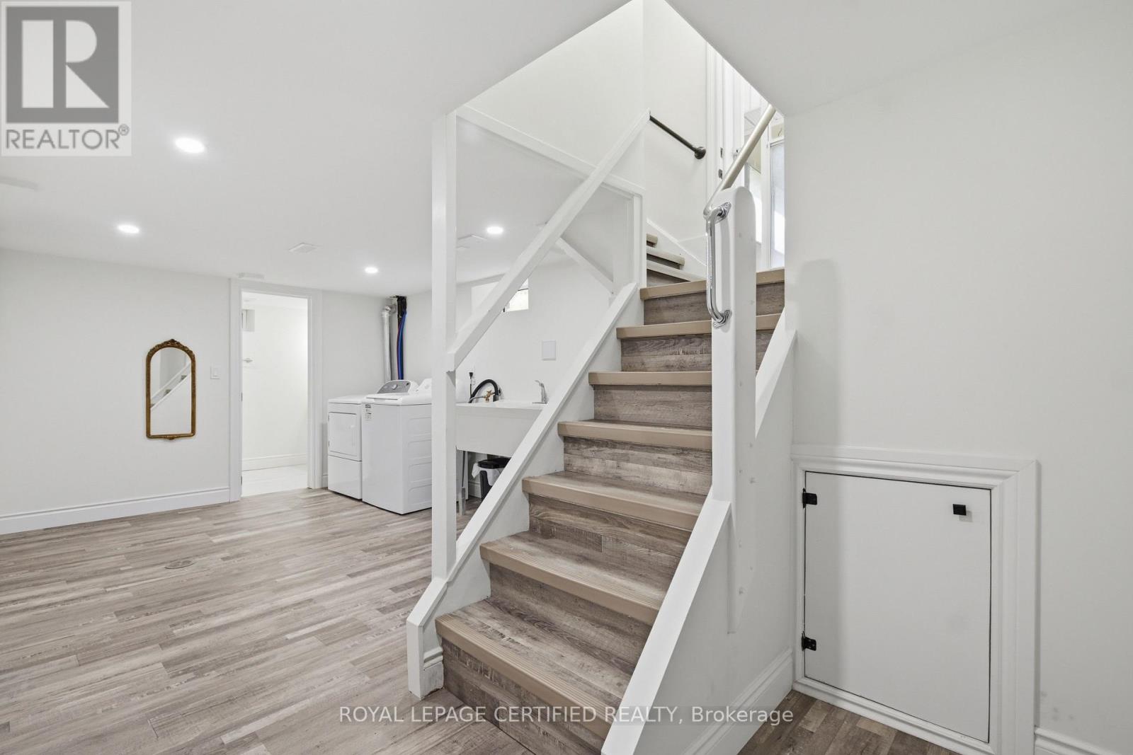 2485 DOMINION BOULEVARD - 16