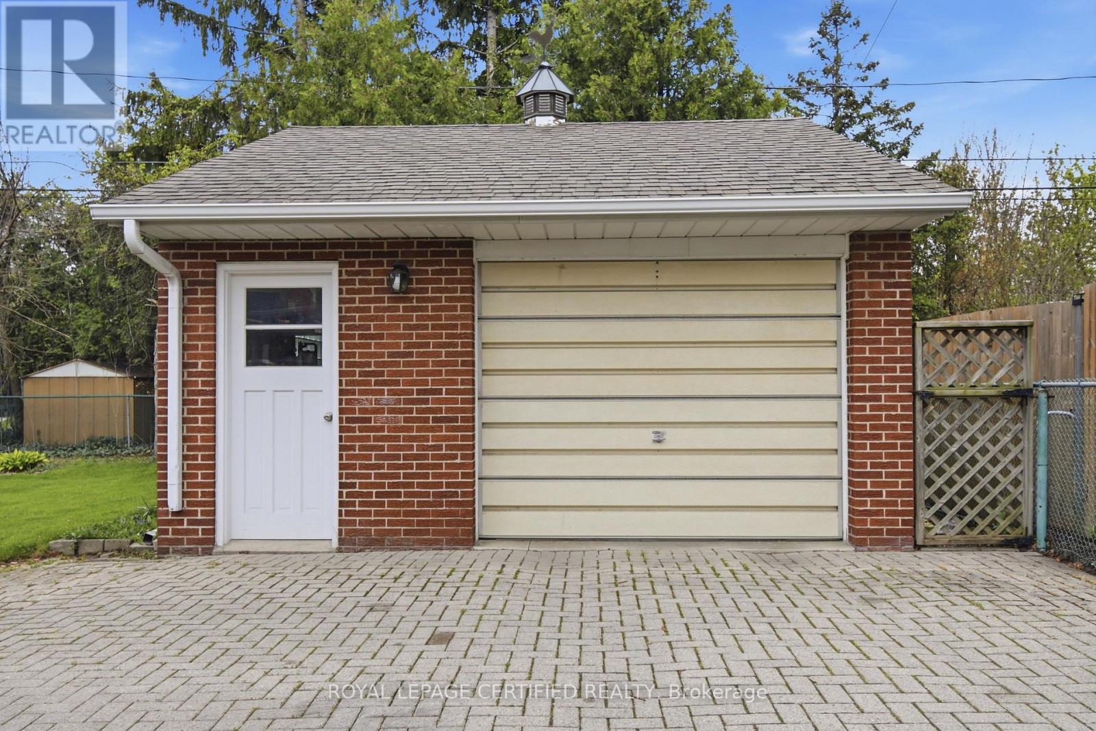 2485 DOMINION BOULEVARD - 25