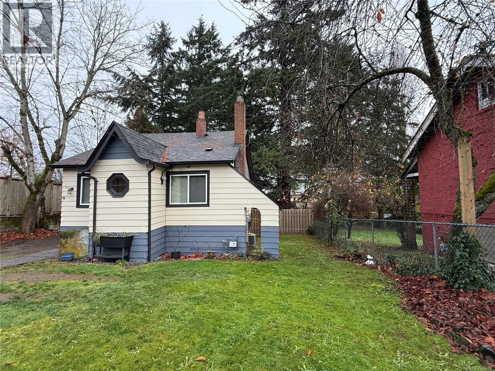 308 Holly Ave - 14