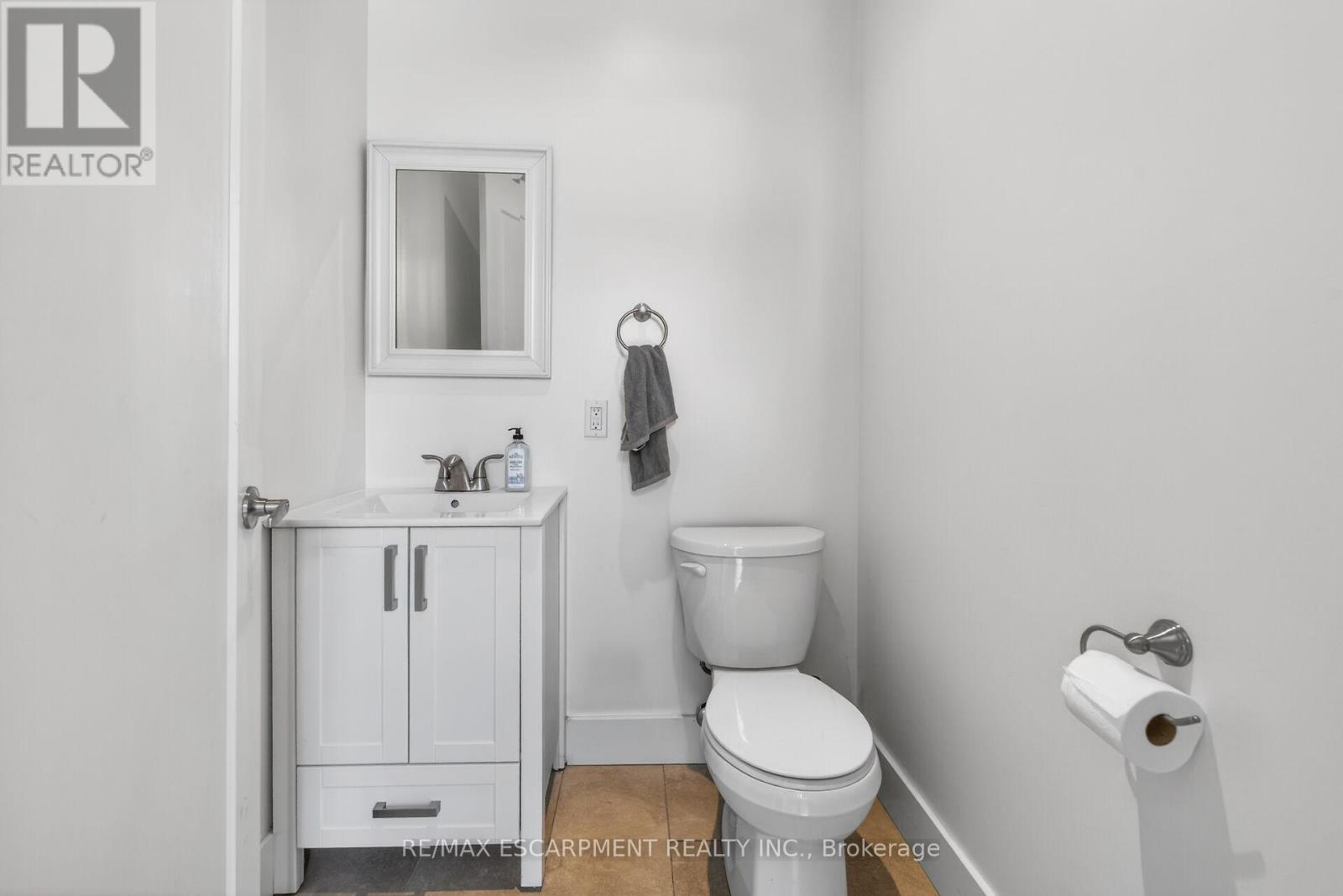 167 WALNUT STREET S - 38