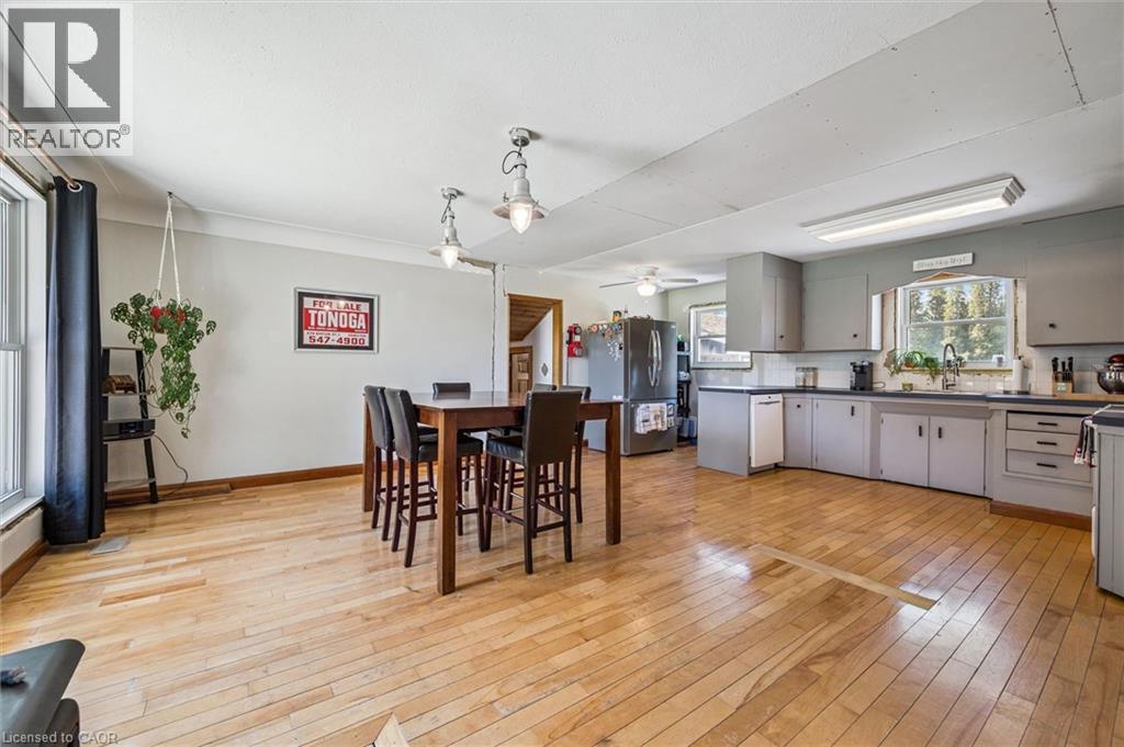 957 MIDDLETOWN Road - 22