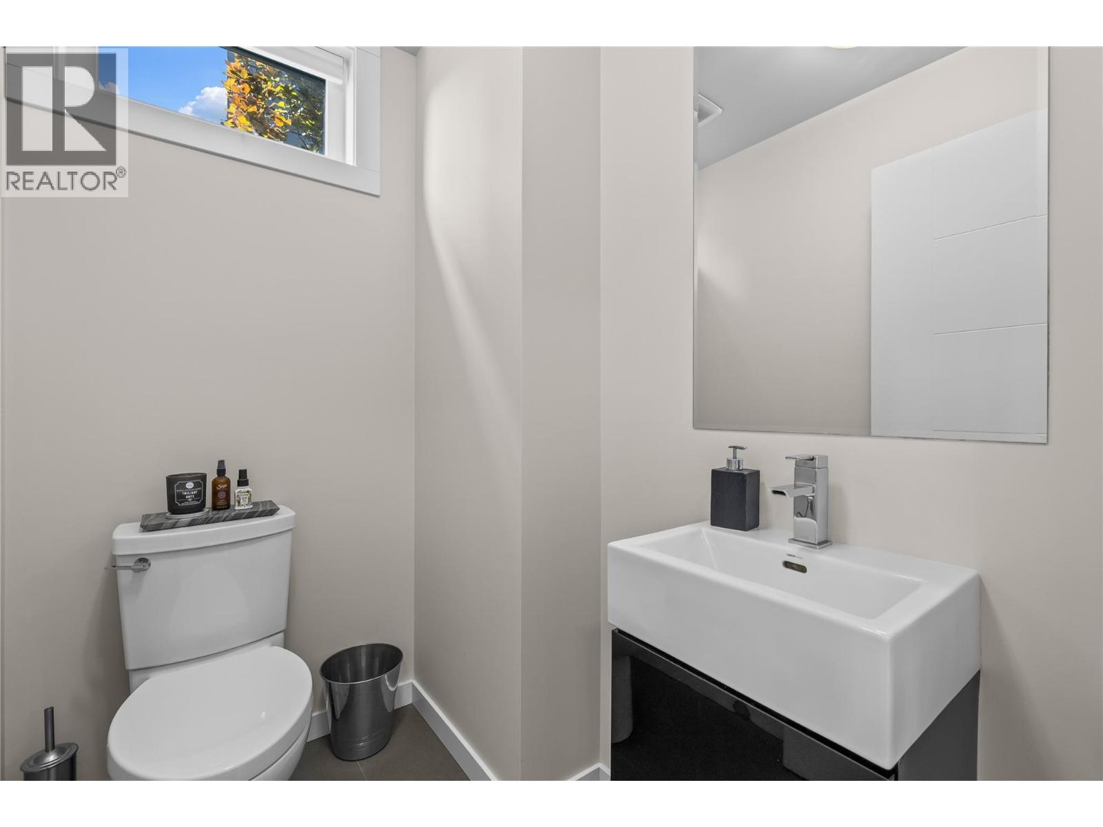 20 1818 Peak Point Court, West Kelowna