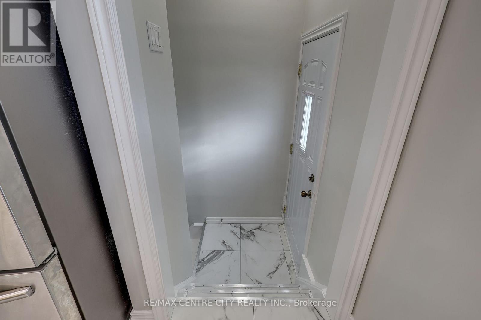 68 BAILEY AVENUE - 35