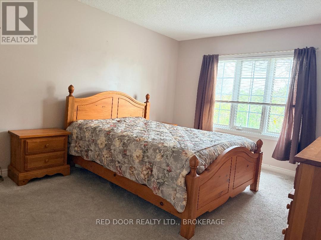 #66 250 NORTH CENTRE ROAD - 10
