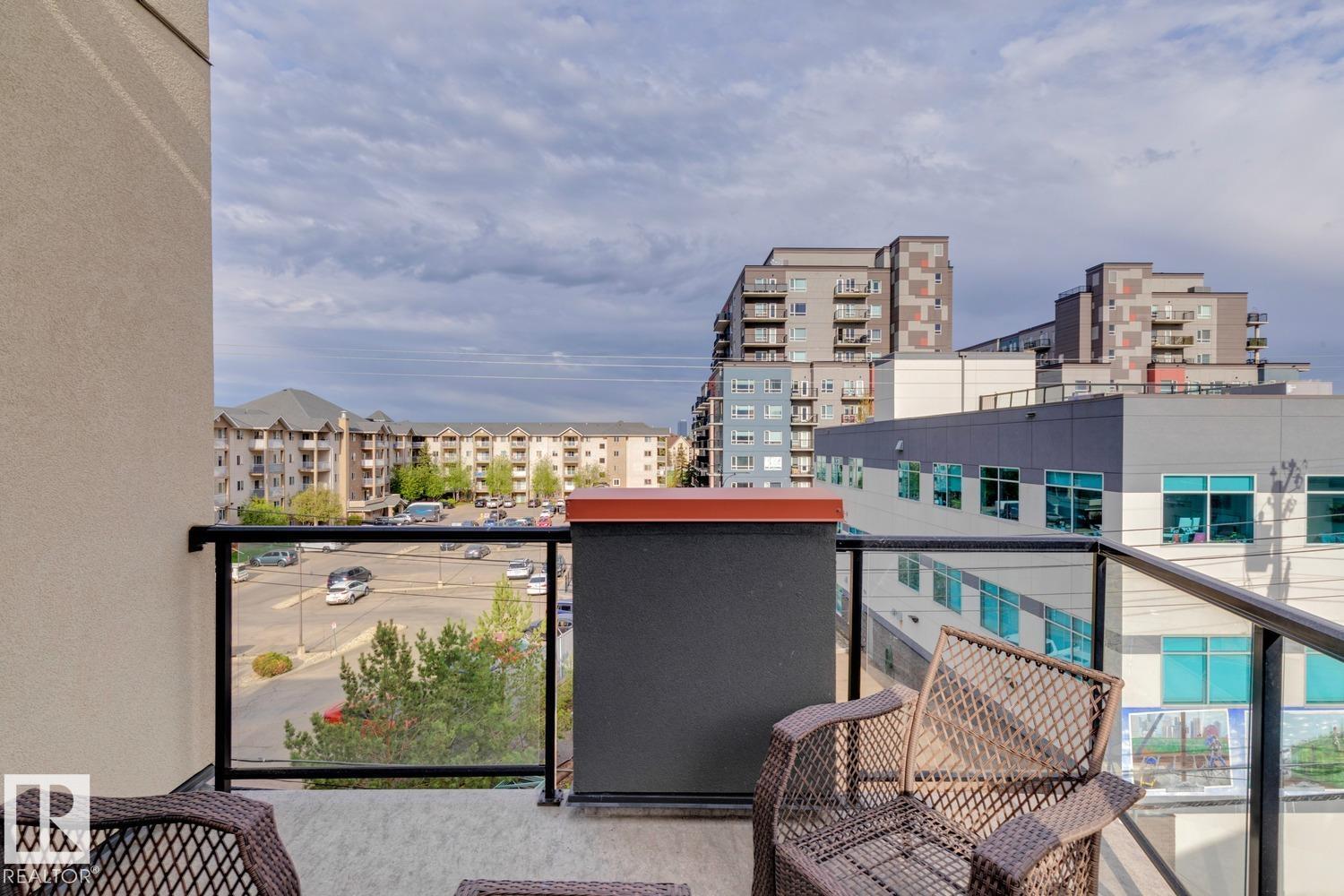 #421 10523 123 ST NW - 22
