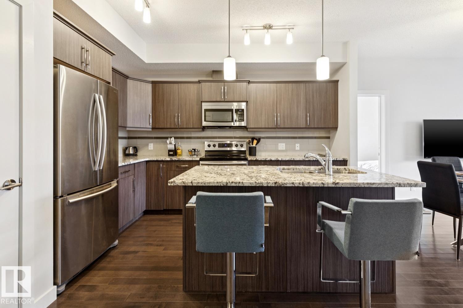 #421 10523 123 ST NW - 5
