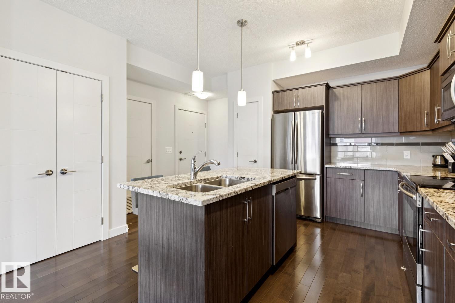 #421 10523 123 ST NW - 7