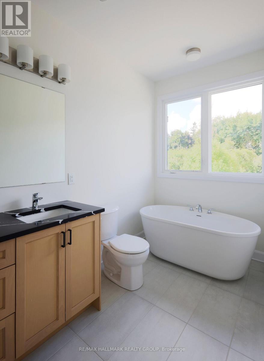 678 PERSIMMON WAY - 33