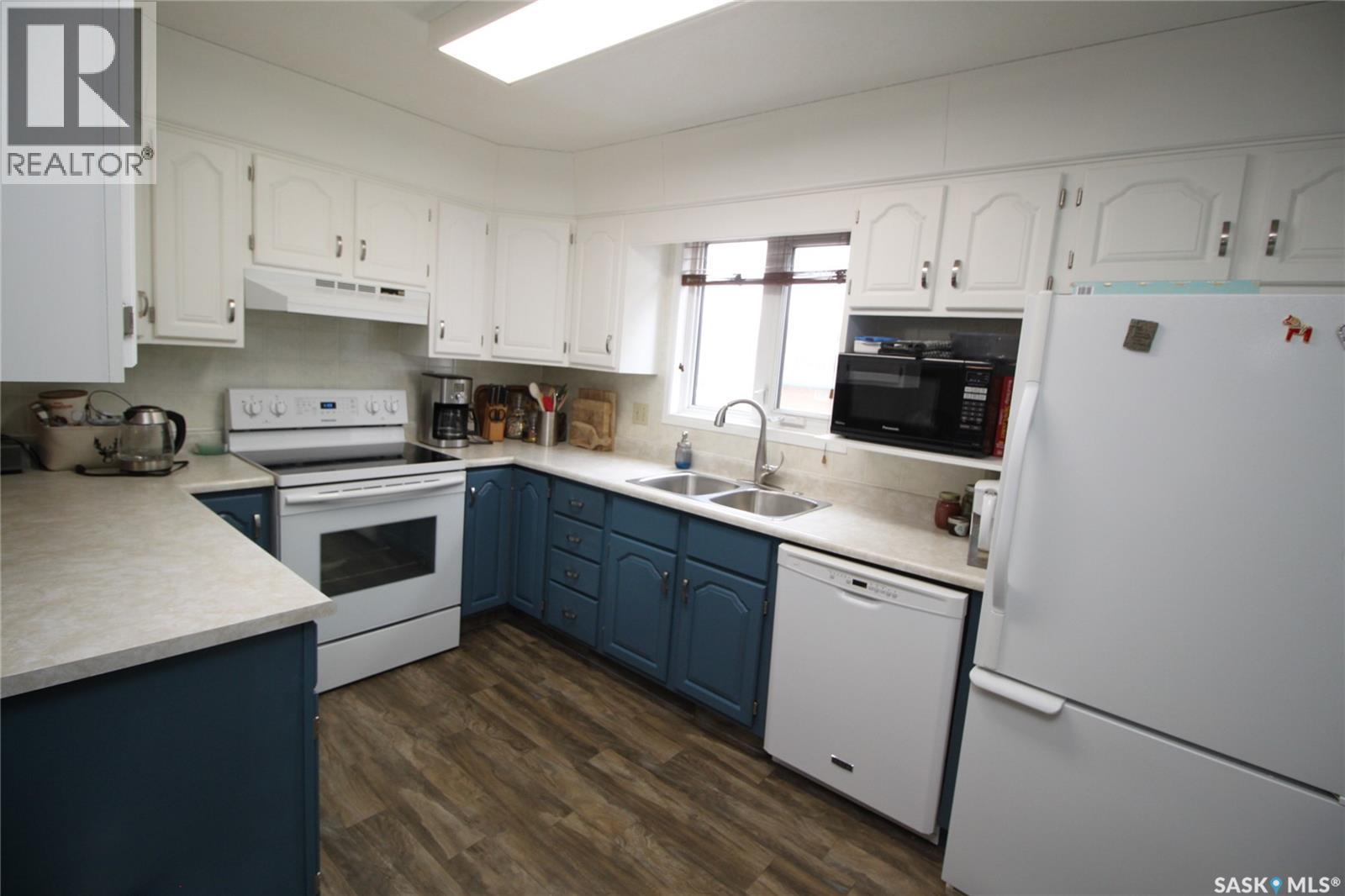 #104 2013 Arlington AVENUE - 4