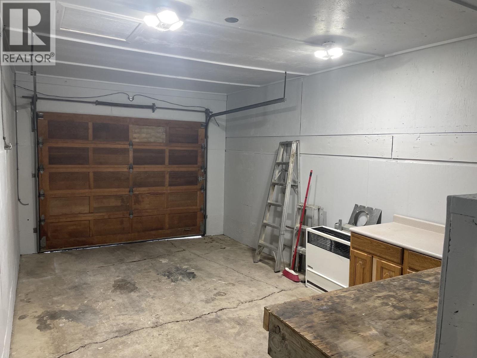 3924 E 53 AVENUE - 21