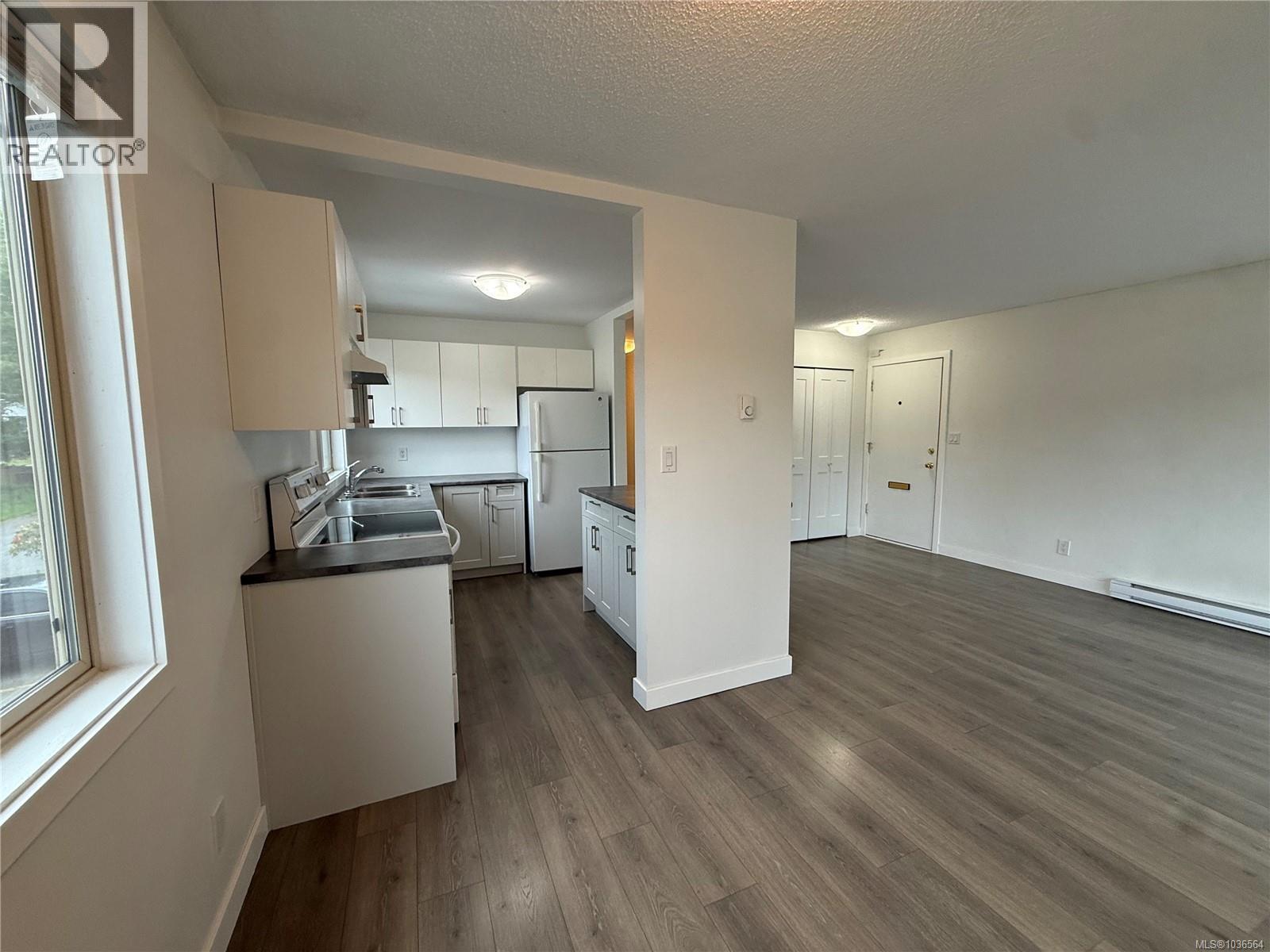 #5 7077 Highland Dr - 4
