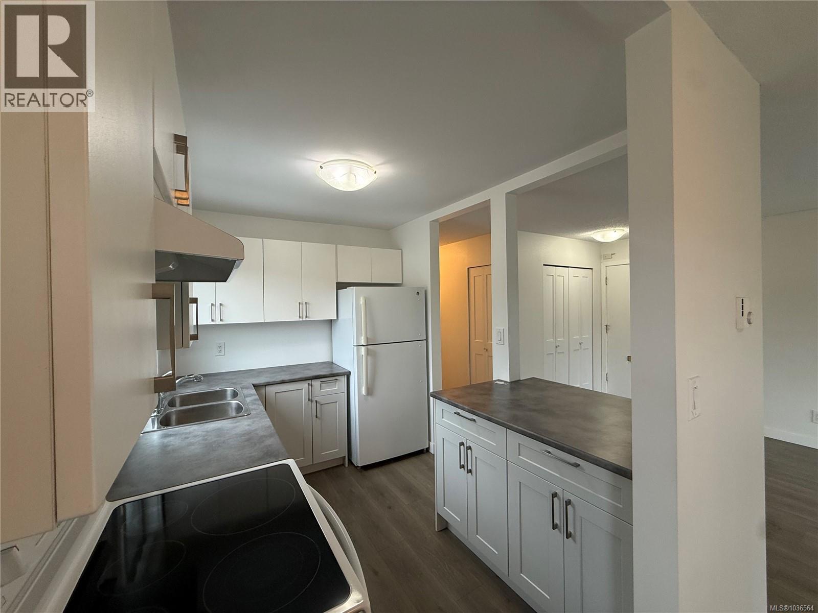 #5 7077 Highland Dr - 6