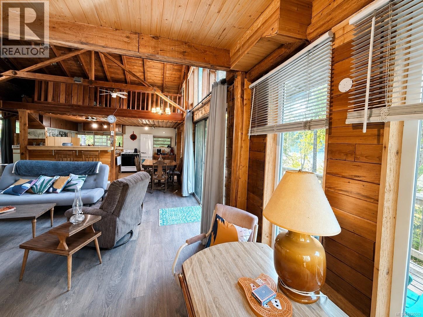 3148 Bay Rd, Qualicum Beach