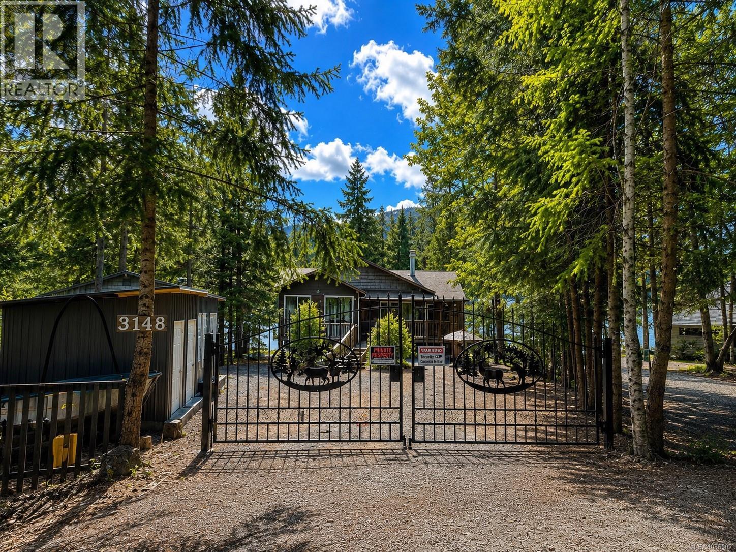 3148 Bay Rd, Qualicum Beach