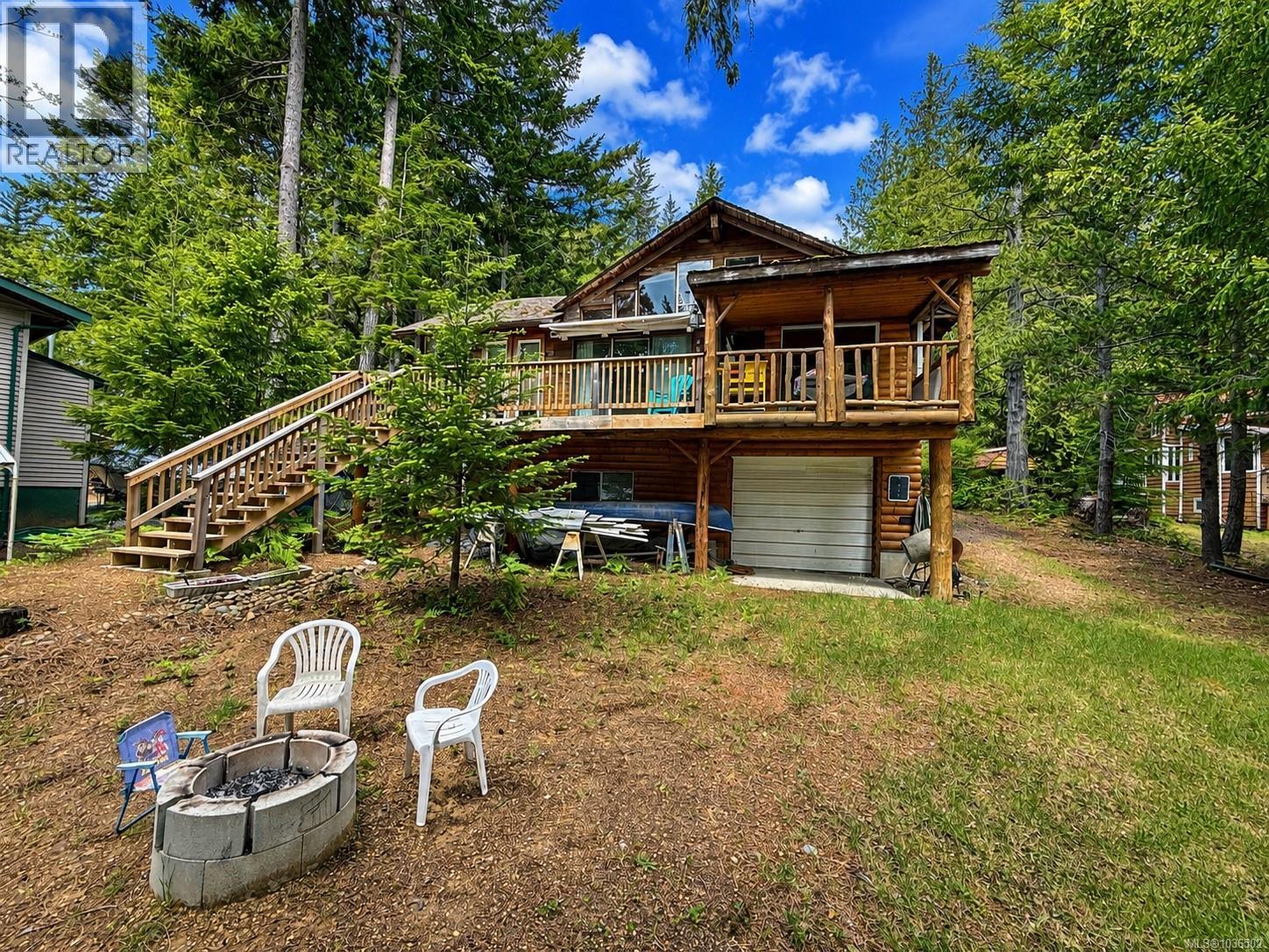 3148 Bay Rd, Qualicum Beach