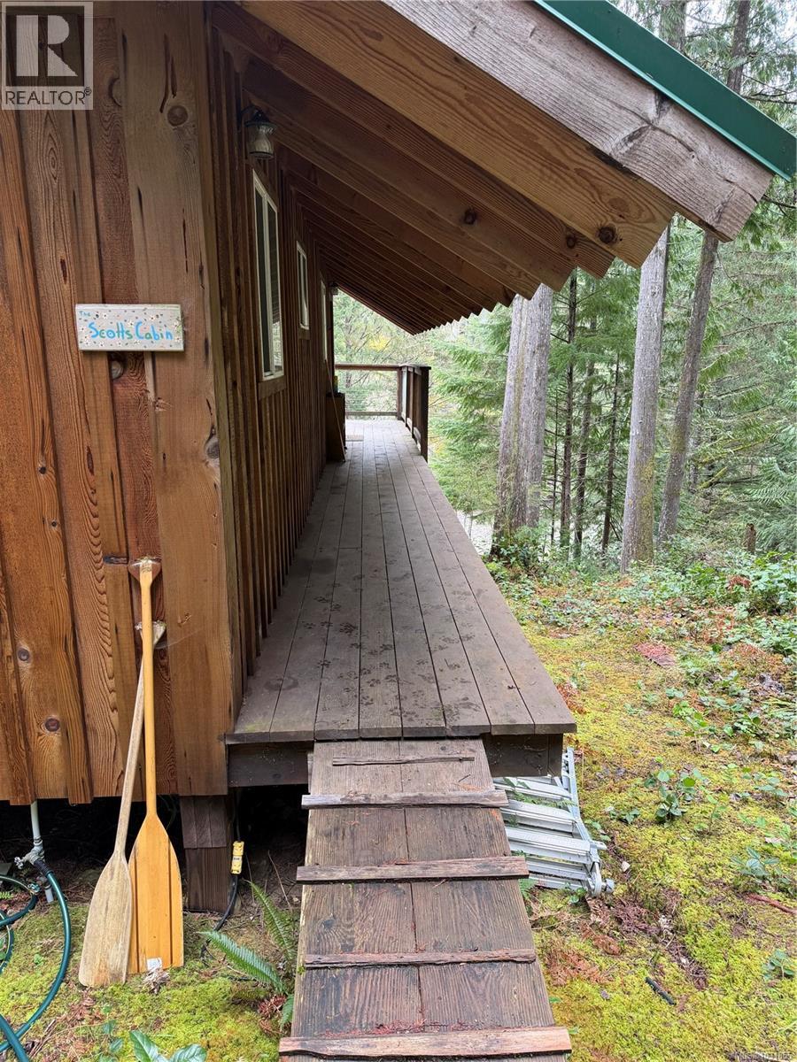 58 Busby Island - 7
