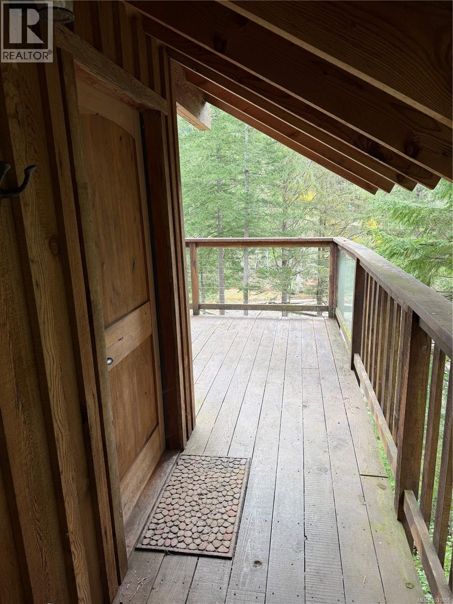 58 Busby Island - 8