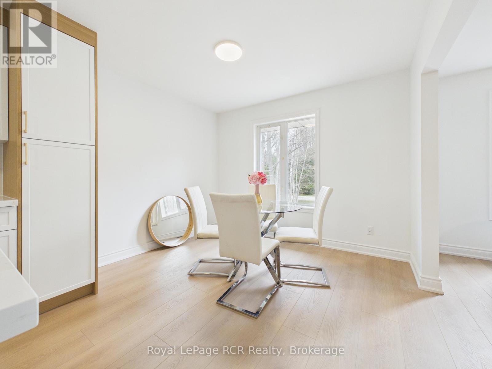 43 GRAHAM CRESCENT - 12