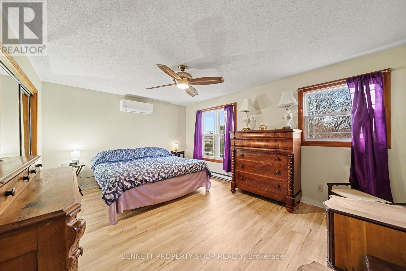 22 POOLE CREEK CRESCENT - 12