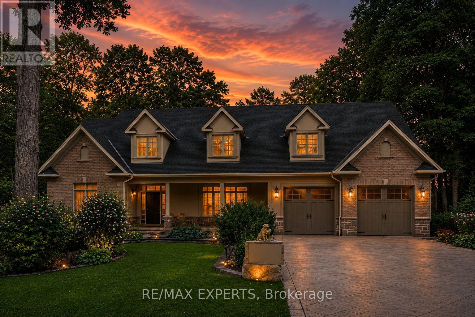 431 MANLEY CRESCENT - 1