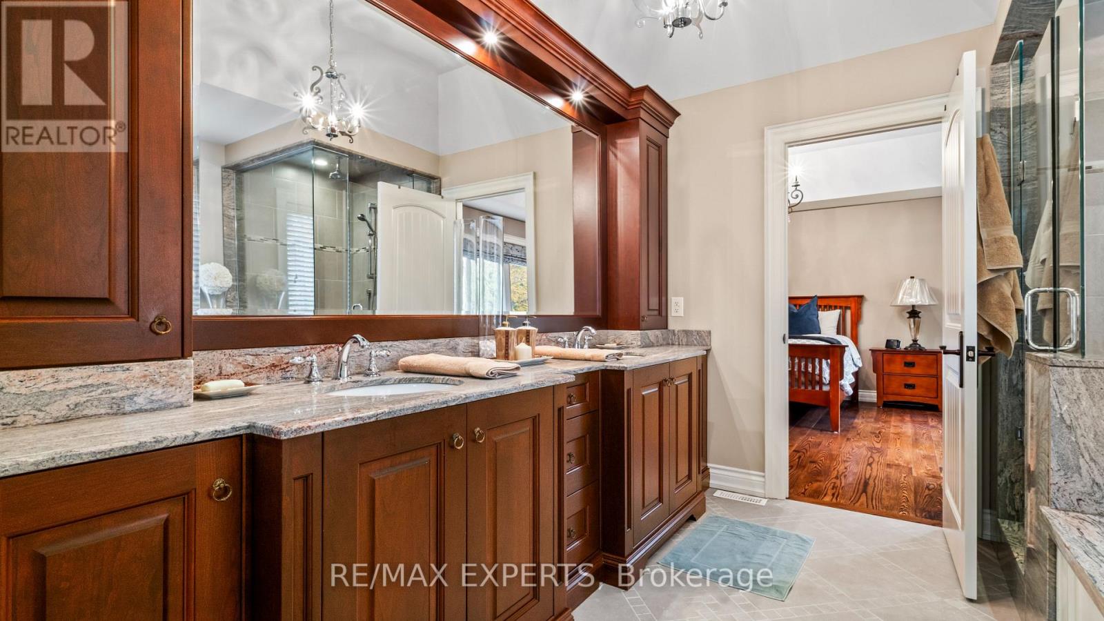 431 MANLEY CRESCENT - 26