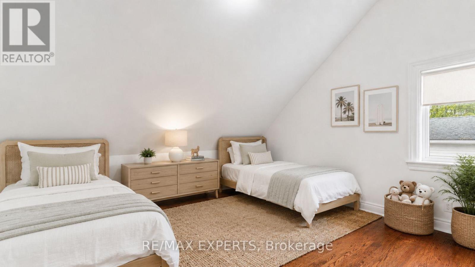 431 MANLEY CRESCENT - 28