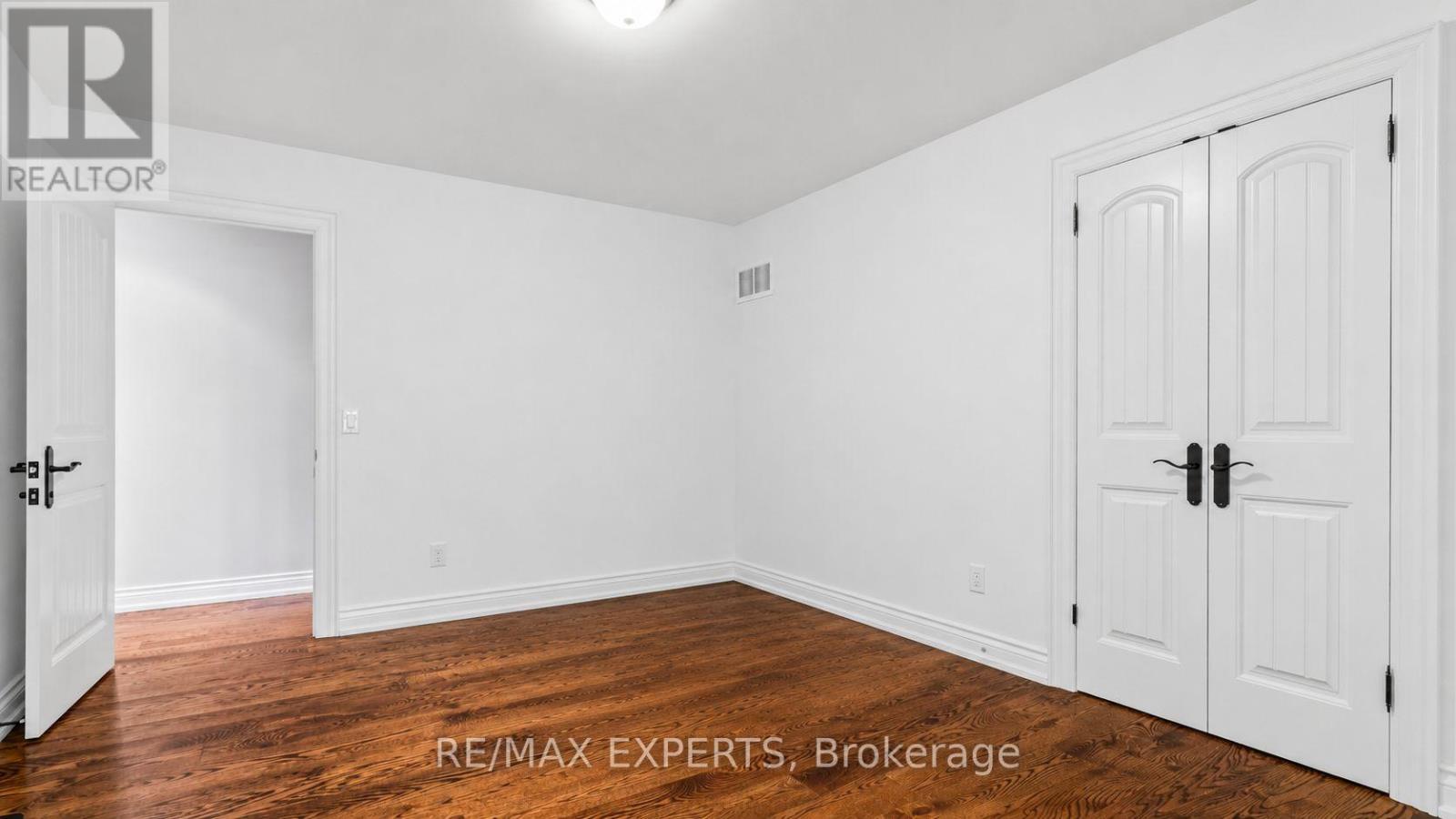431 MANLEY CRESCENT - 31