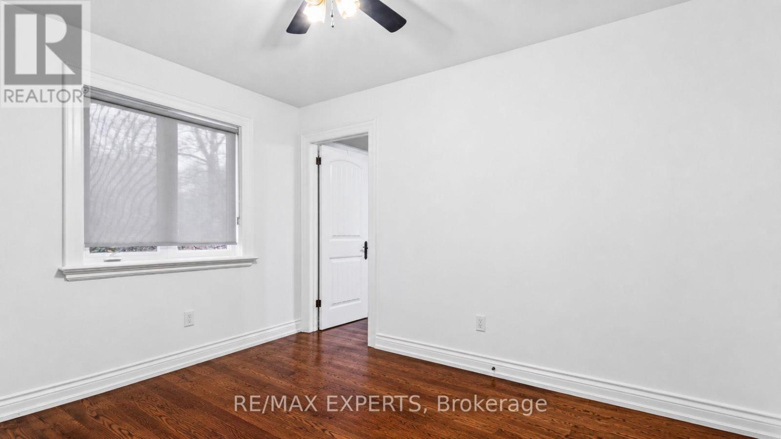 431 MANLEY CRESCENT - 34