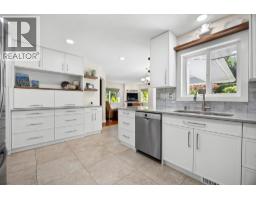 2864 Hilltop Road, Sorrento, BC V0E2W1 Photo 20