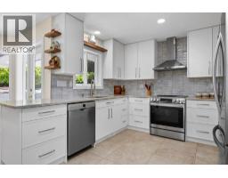 2864 Hilltop Road, Sorrento, BC V0E2W1 Photo 21