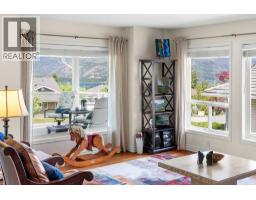 Bedroom - 2864 Hilltop Road, Sorrento, BC V0E2W1 Photo 9
