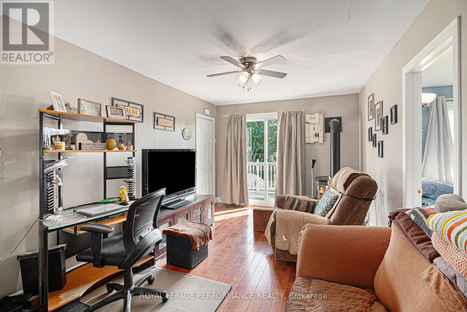 656 ST FELIX STREET - 7