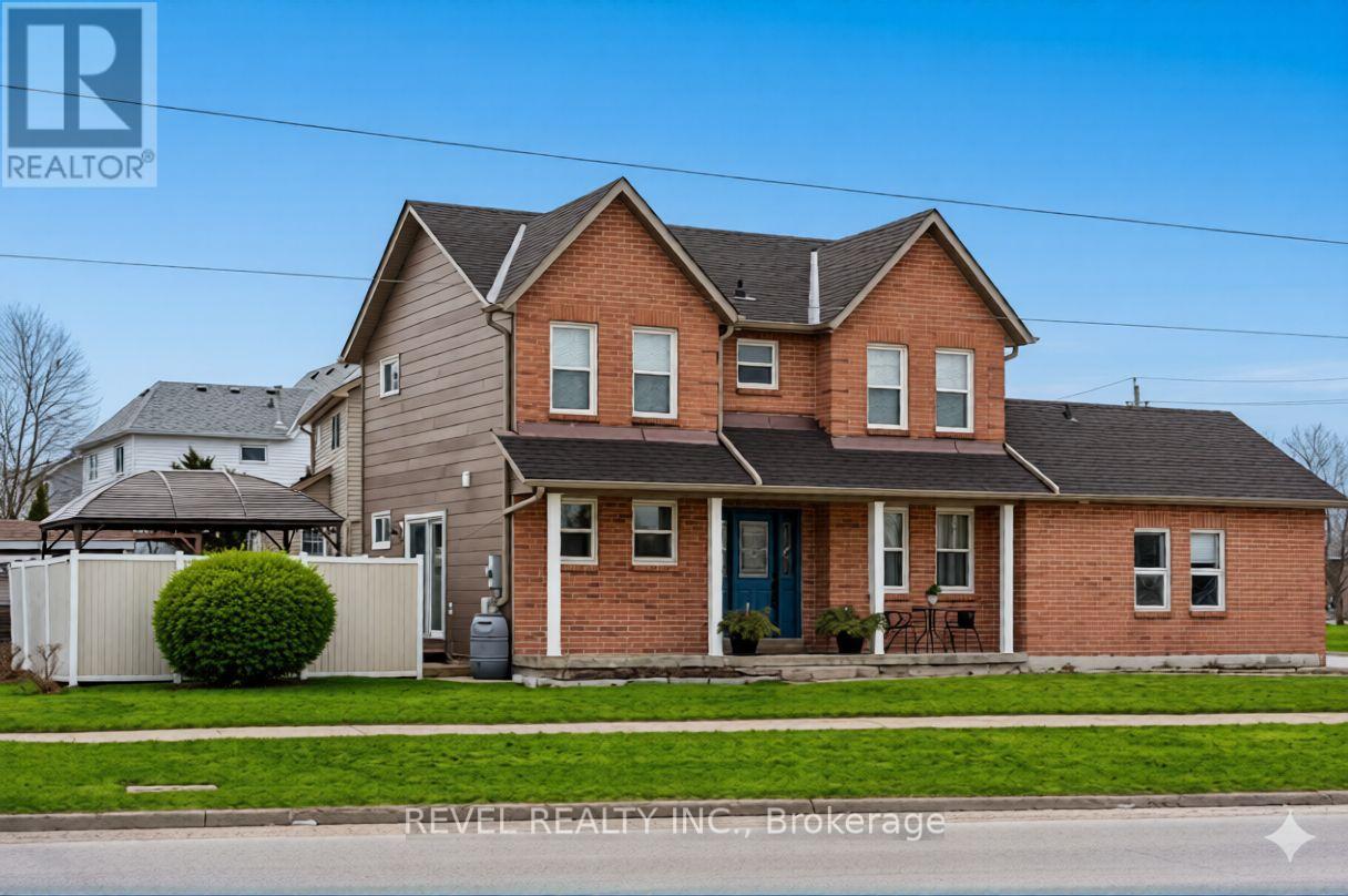 284 VICTORIA AVENUE N - 2