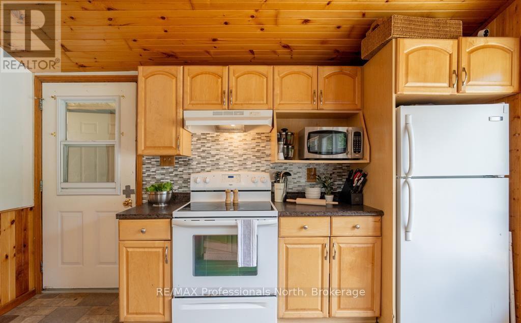 899 KATRINE ROAD - 10